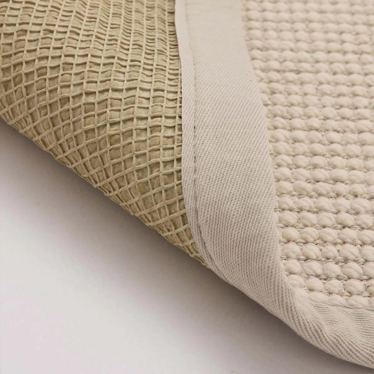 Sisal Boucle with Beige Border